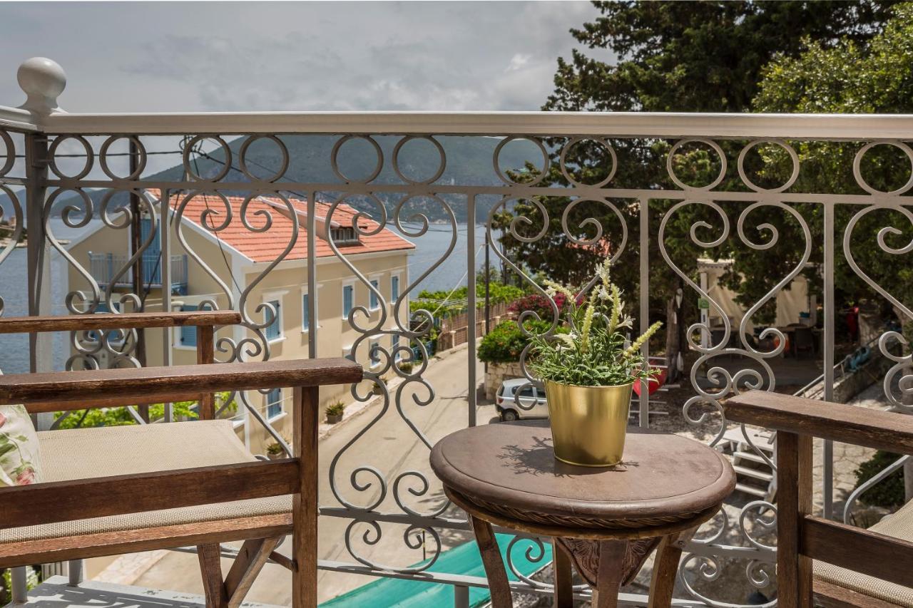 Faros Suites (Adults Only) ฟิสคาร์โด ภายนอก รูปภาพ
