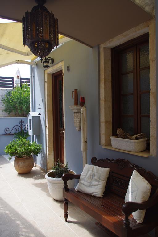 Faros Suites (Adults Only) ฟิสคาร์โด ภายนอก รูปภาพ