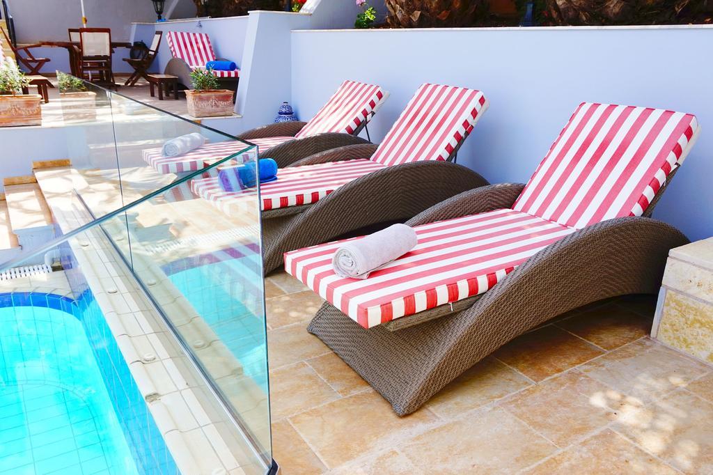 Faros Suites (Adults Only) ฟิสคาร์โด ภายนอก รูปภาพ